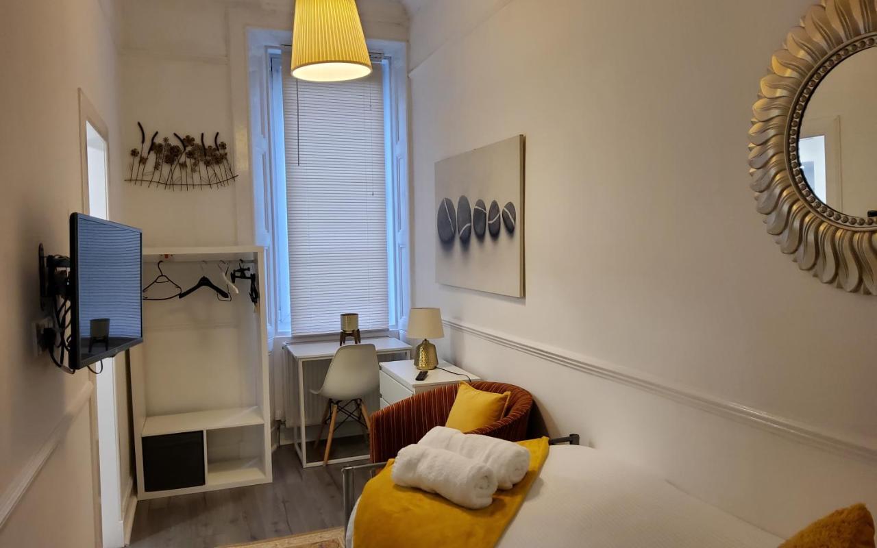 Leith Spectacular Apartment By Sensational Stay Short Lets & Serviced Accommodation With 6 Separate Beds & 2 Baths Edimburgo Exterior foto